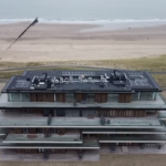 Heckert Solar panelen op appartement aan zee