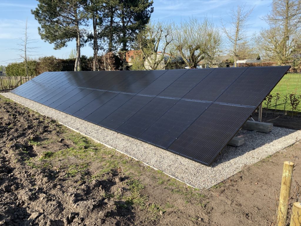 Zonnepanelen grondopstelling